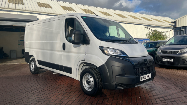 Peugeot Boxer 3500 L2 Diesel 2.2 BlueHDi 140 H1 Van Professional